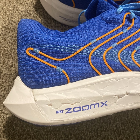 Nike ZoomX Blue and Orange Athletic Shoes - Picture 5 of 14